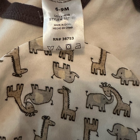 Baby boy clothes 6-9 M - Picture 5 of 6